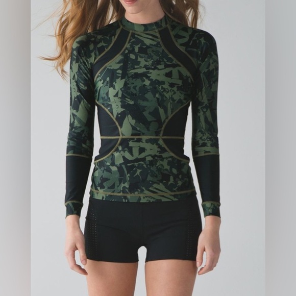 Other - Lululemon 4 suns out rash guard